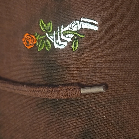 Empyre Maroon And Black Hoodie Sweatshirt Size Xsmall - Picture 2 of 4